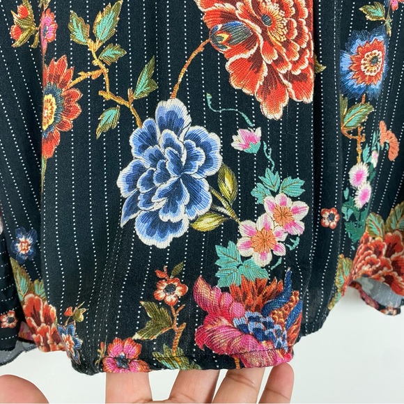 Johnny Was 🌺 Worksh "Spanish Steps"  Floral Blouse M - Picture 6 of 12